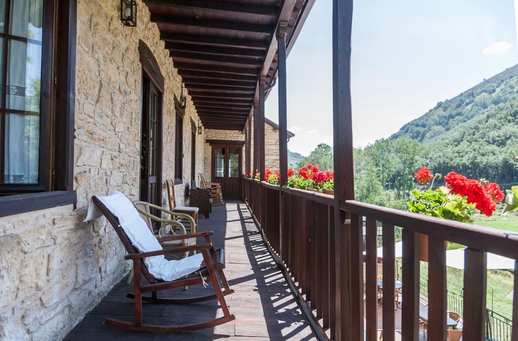 Paraiso Del Bierzo Las Herrerías Exterior foto